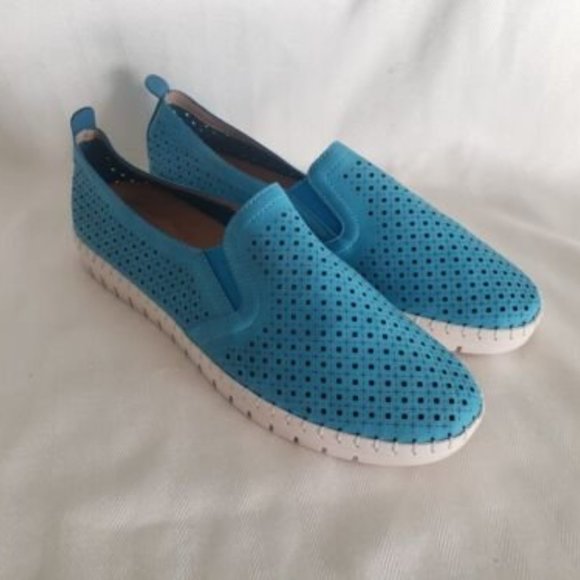 Easy Street Blue Slip on Loafers Sneakers - Size 9.5 WIDE - NEW - Picture 2 of 5